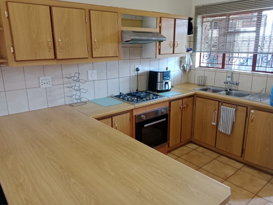 2 Bedroom Property for Sale in Kuruman Northern Cape